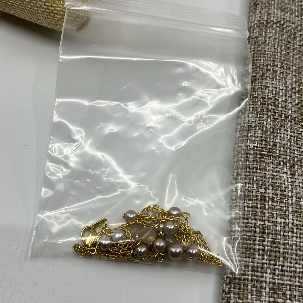 🌟 Elegant Gold-Tone Napier-Inspired Drape Necklace with Pearl Accents - Picture 14 of 14